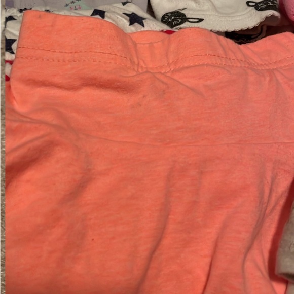 Bundle lot of girls 3t bottoms. Fair to good condition. See photos for condition - Picture 4 of 10